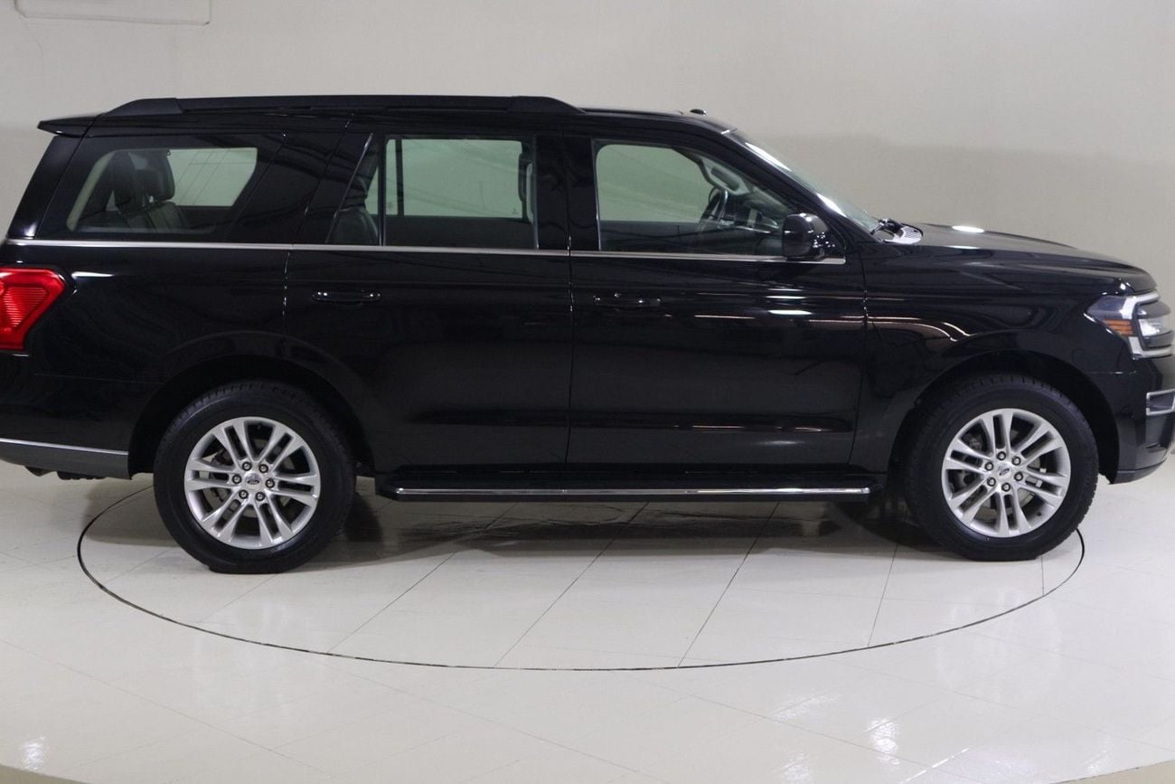 فورد إكسبيديشن XLT XT222 / AL TAYER MOTORS AL QOUZ SHOWROOM