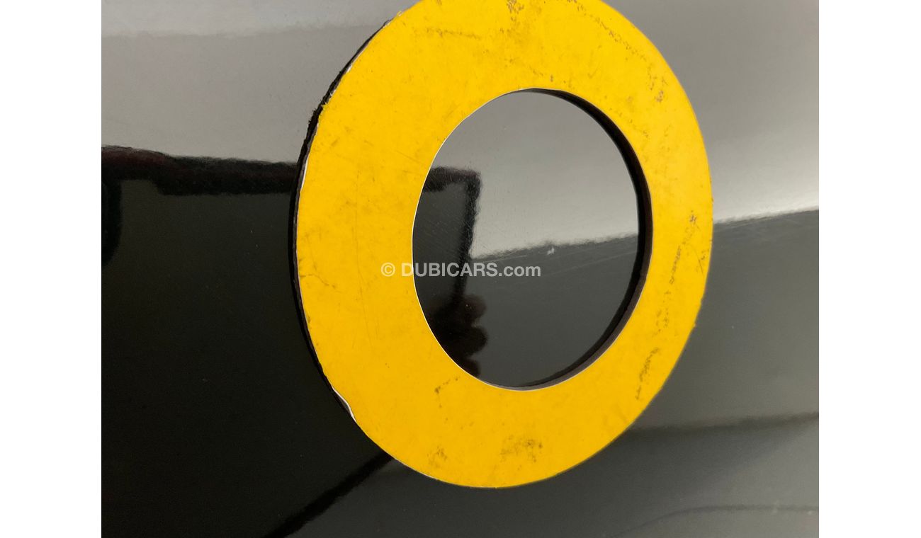 ميتسوبيشي باجيرو GLS Midline w/sunroof