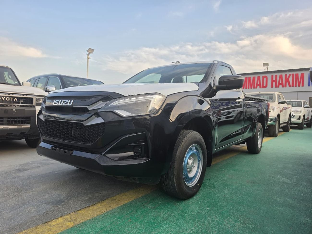 إيسوزو D ماكس Isuzu D-MAX Single Cab 1.9 Diesel 2026 – Automatic | 1.9L Diesel | Black