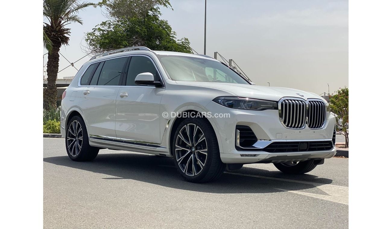 BMW X7 40i M Sport Pure GCC SPEC UNDER WARRANTY AND SERVICE CONTRACT