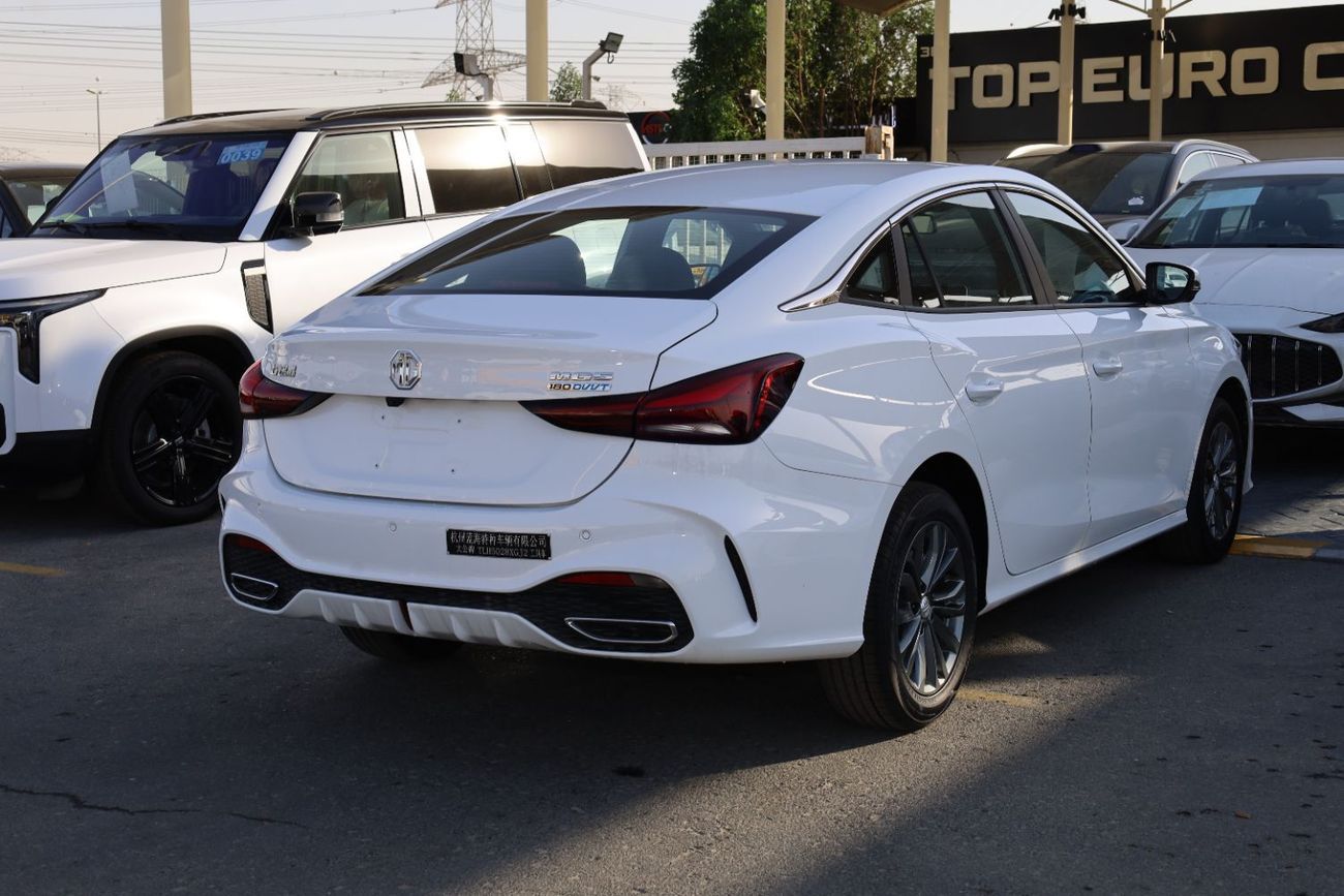 أم جي 5 MG5 1.5L LUXURY MODEL 2025