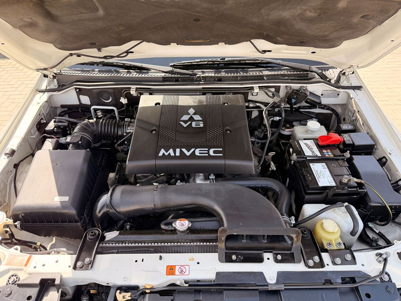 Mitsubishi Pajero GLS 3.8L