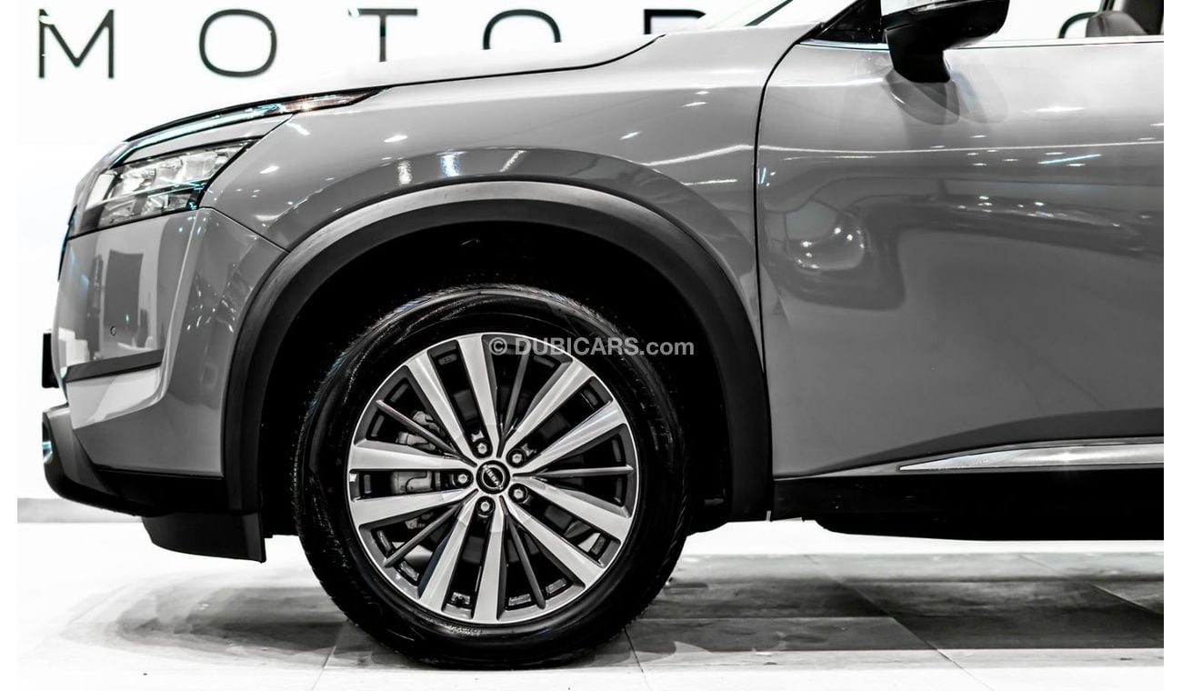 نيسان باثفايندر 2022 Nissan Pathfinder, 2028 Nissan Warranty, 2025 Nissan Service Contract, Low KMs, GCC