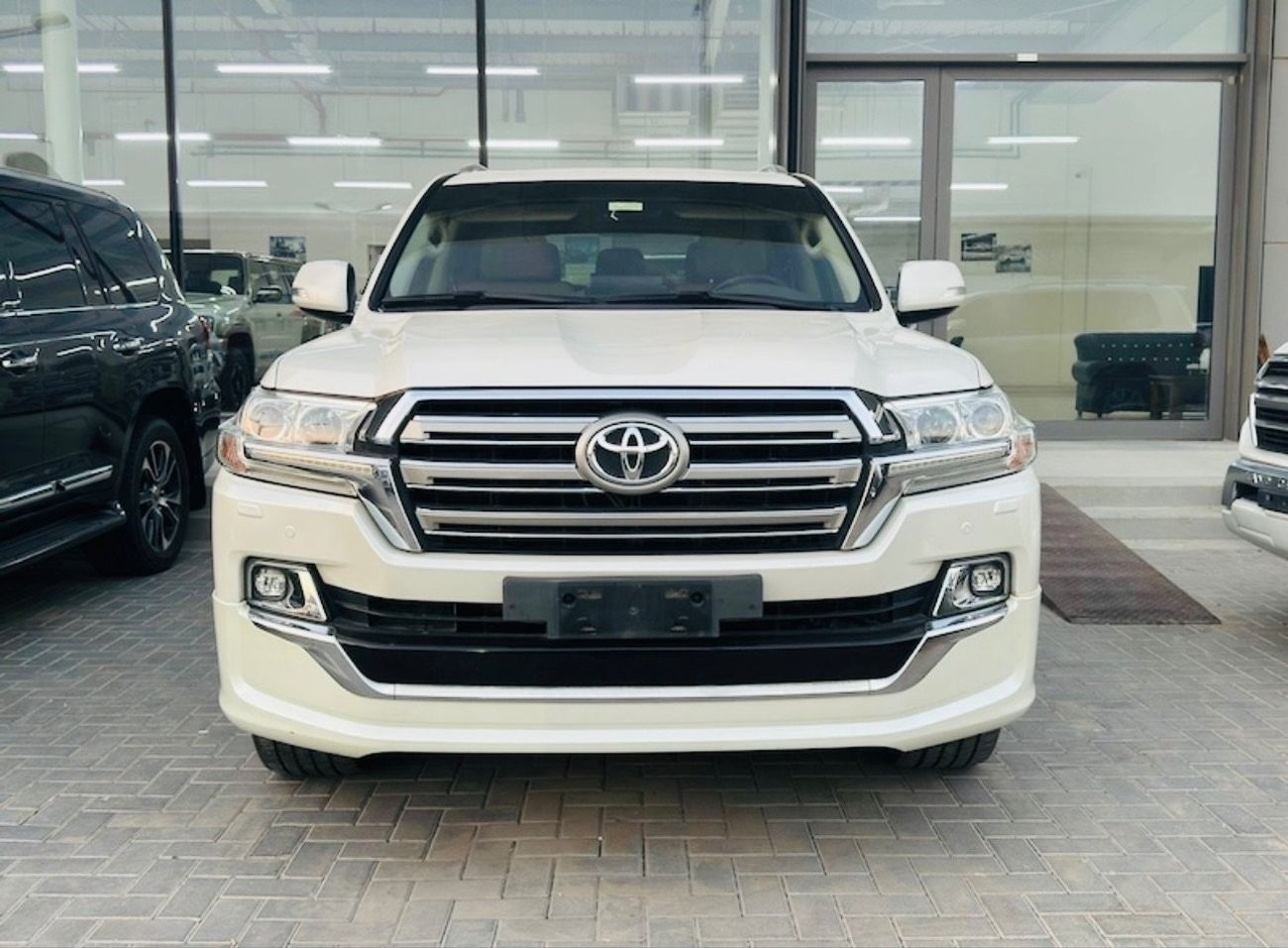 Toyota Land Cruiser Toyota Land Cruiser 2018 v8 5.7 full options