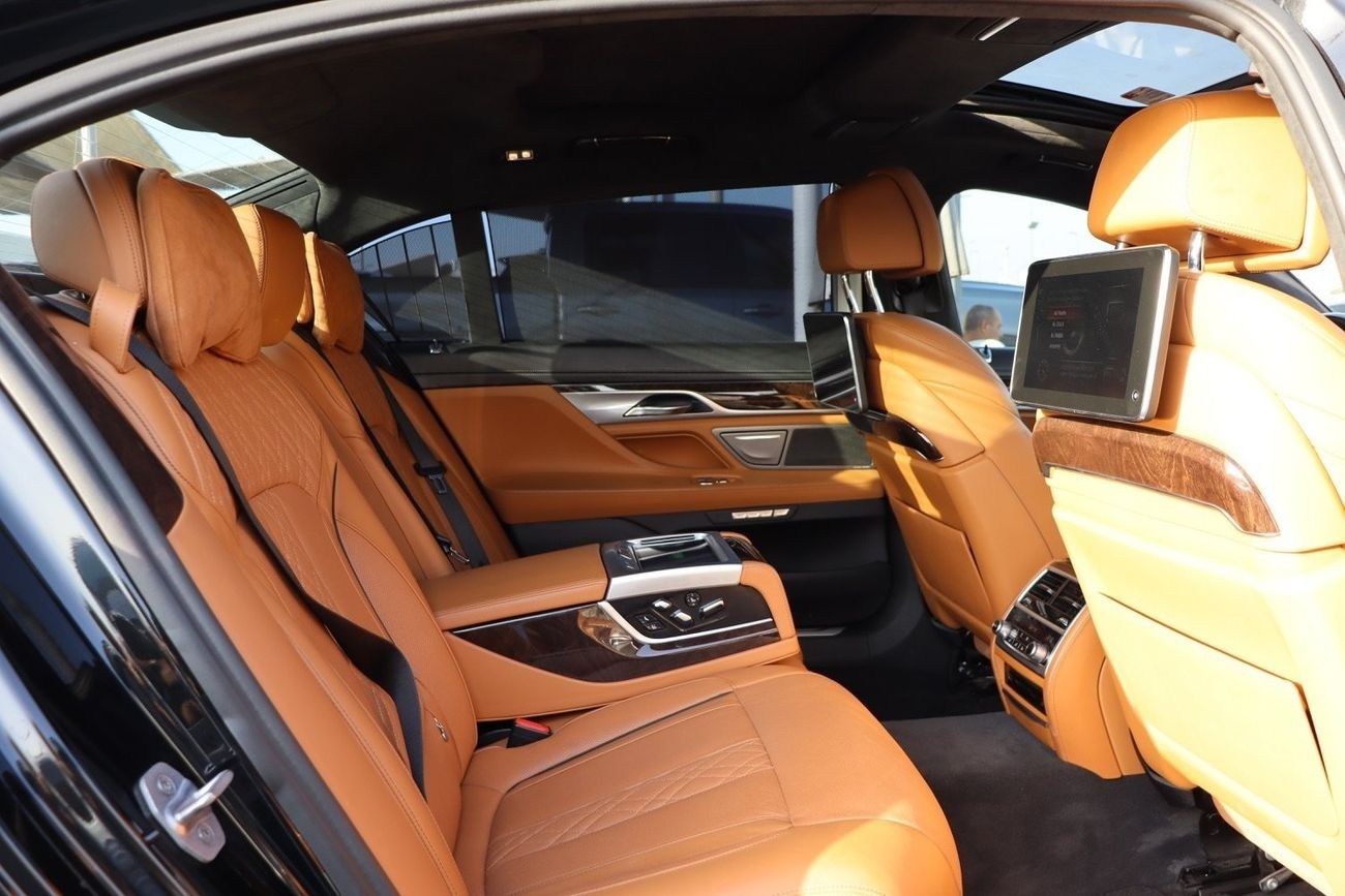 BMW 740Li Luxury 3.0L (335 HP) BMW 740Li VIP / 2017 / GCC / 92,000KM / First Owner