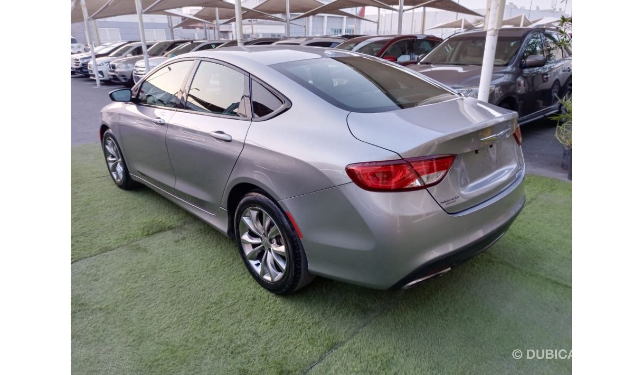 Chrysler 200C Model 2015 imported No. 2 wheels, sensors, screen, gear wheels, pulley, do not need expenses, in exc