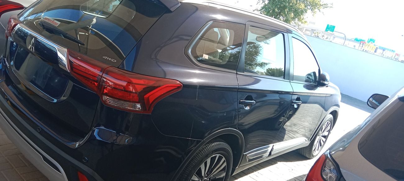 ميتسوبيشي آوتلاندر GLX MID LINE 2.4 | بدون دفعة مقدمة | اختبار القيادة في المنزل