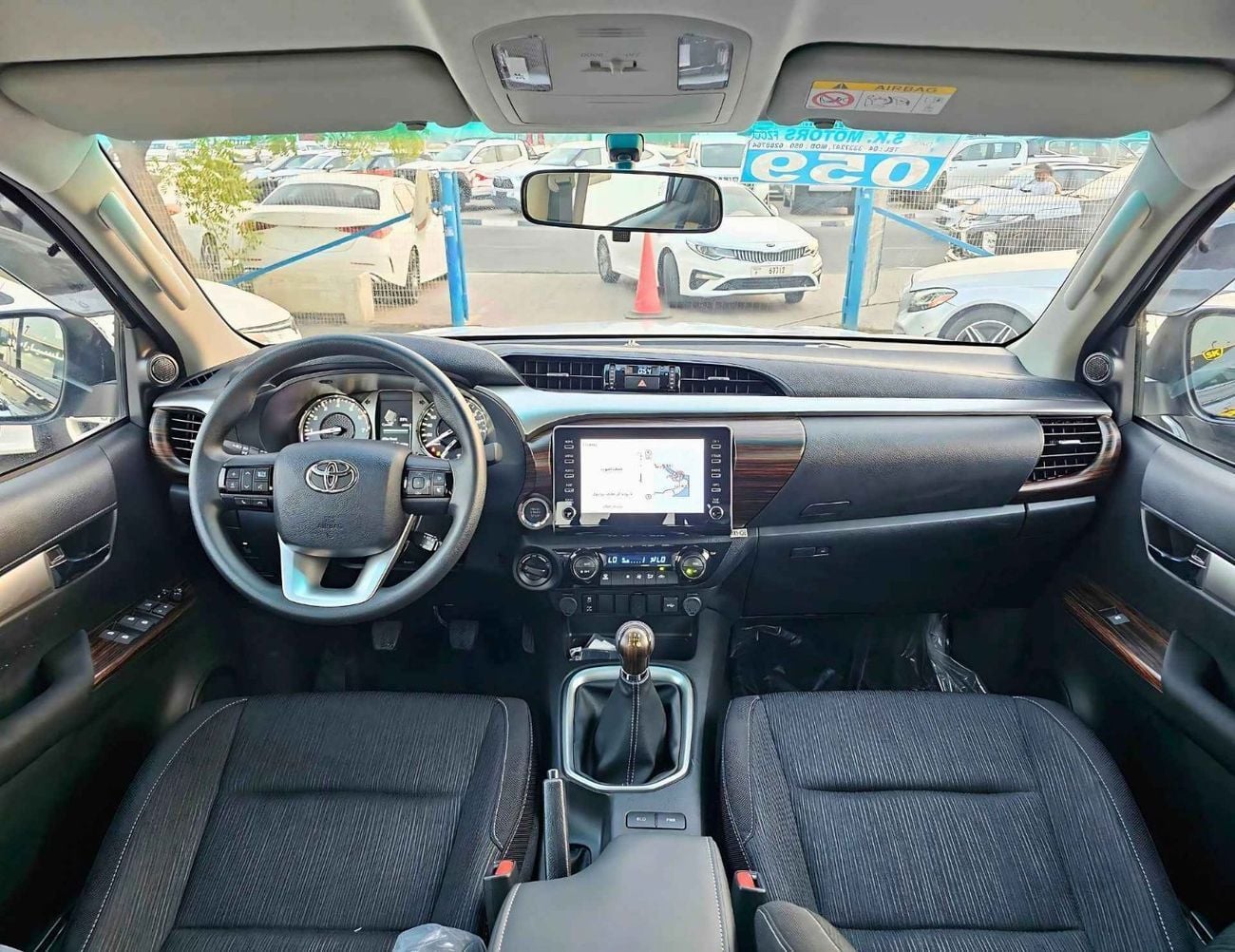 Toyota Hilux SR5 WIDE BODY/2.7L PETROL M/T/HOOD LIFT ASSIST/BLIND SPOT/ 2 COOL BOX/ DIFFLOCK (CODE#HPMADW)