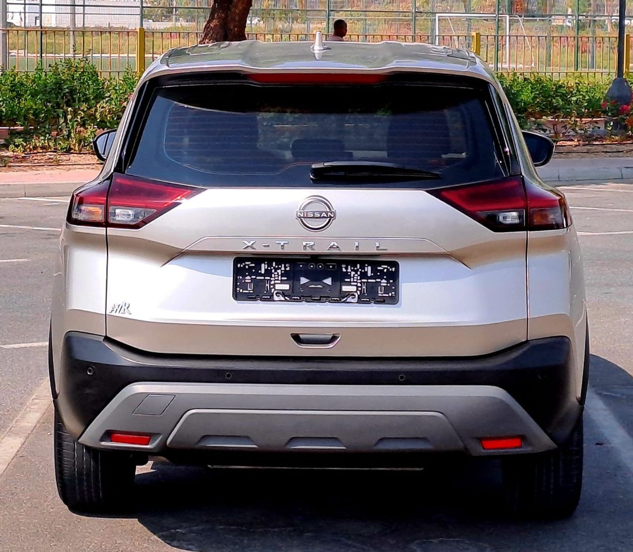 نيسان إكس تريل S 2.5L (169 HP) FWD (5 Seater)