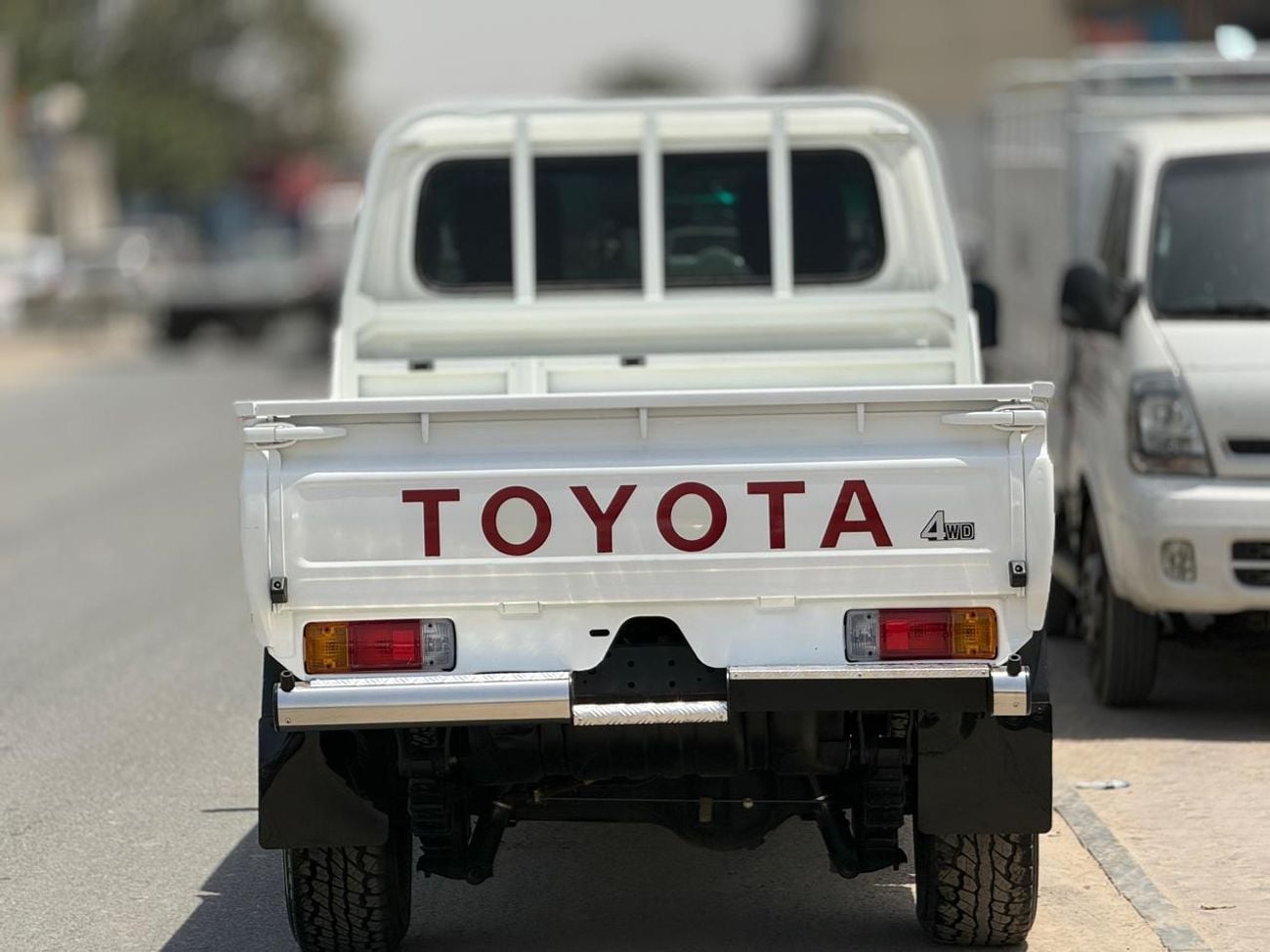 تويوتا لاند كروزر  4.5 L V8 DIESEL PICK UP