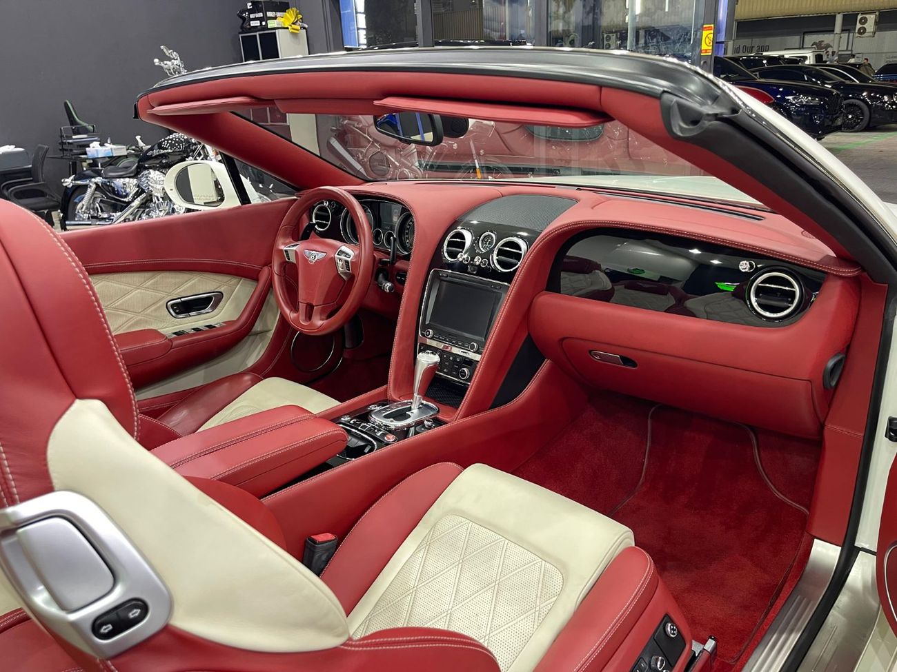 بنتلي كونتيننتال جي تي سي