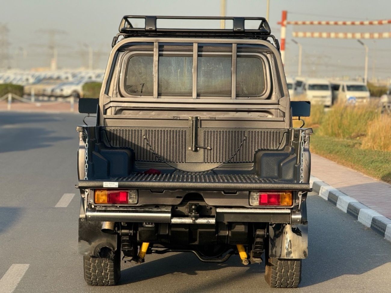 تويوتا لاند كروزر بيك آب Toyota Land Cruiser pick up RHD