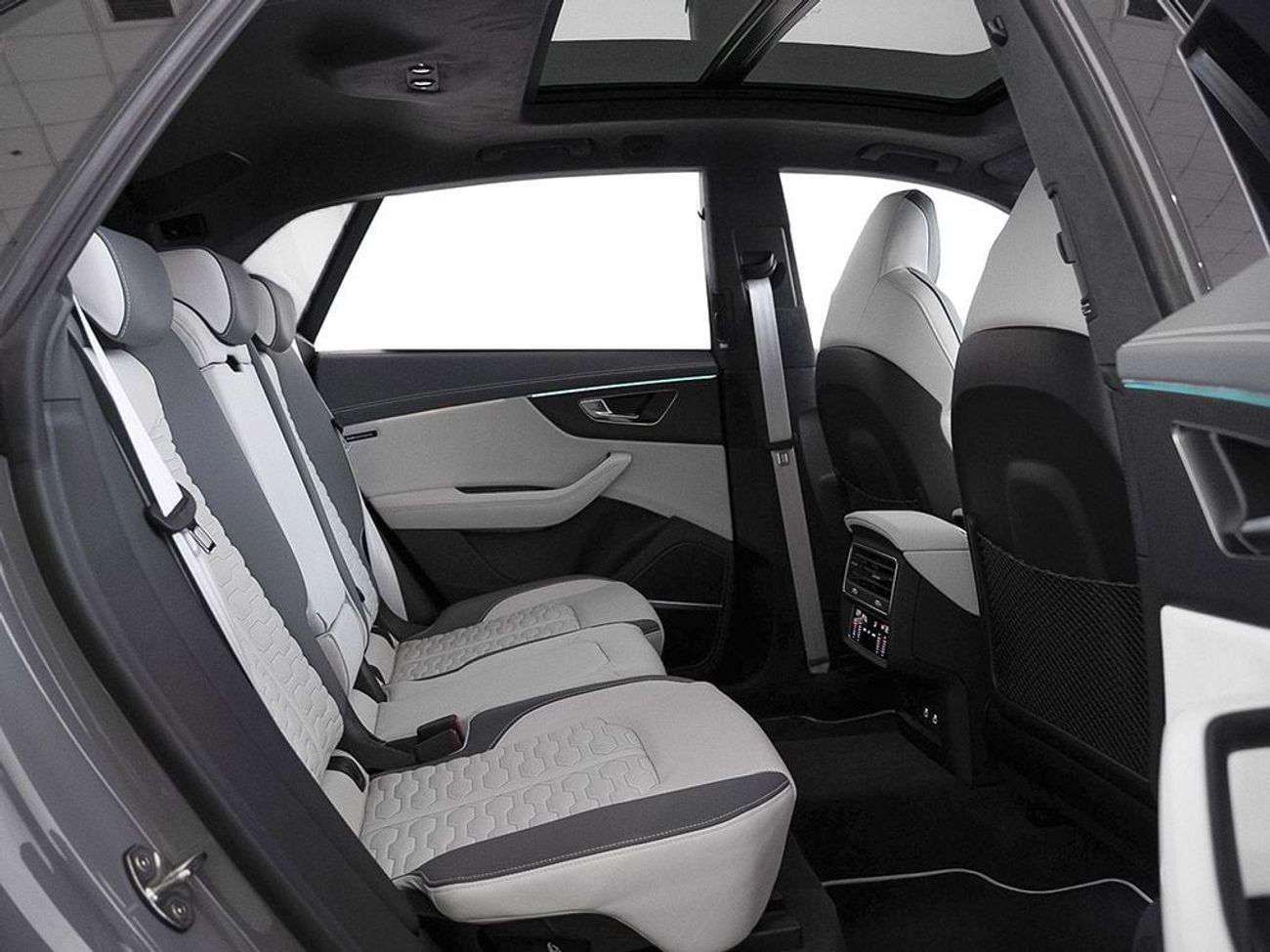 أودي RSQ8 TFSI quattro 4.0L