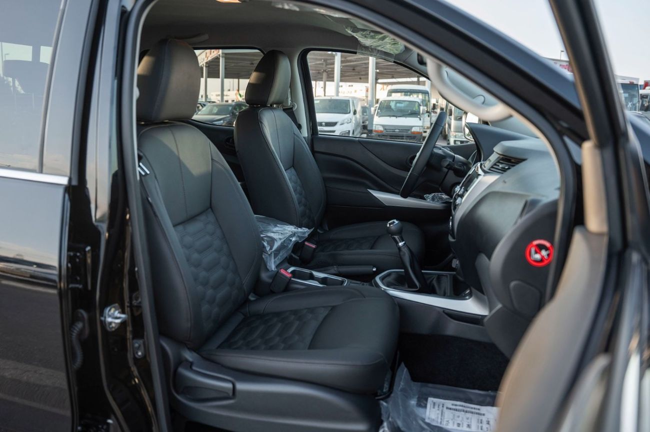 Nissan Navara 2025  Nissan Navara LE 2.5L Petrol Manual - Black
