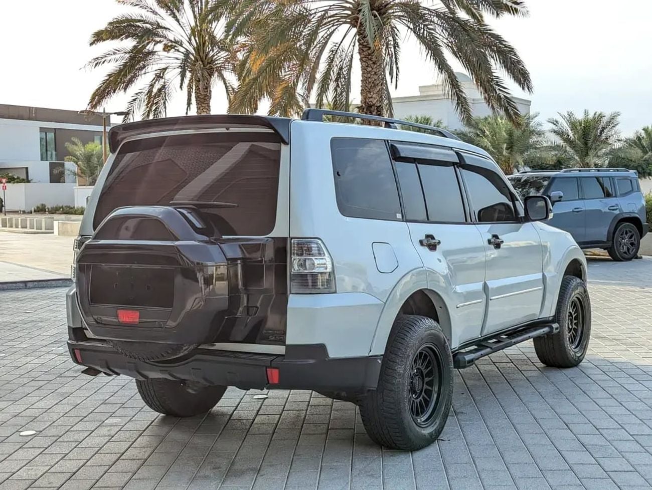Mitsubishi Pajero GCC V6 3.8L IN EXCELLENT CONDITION