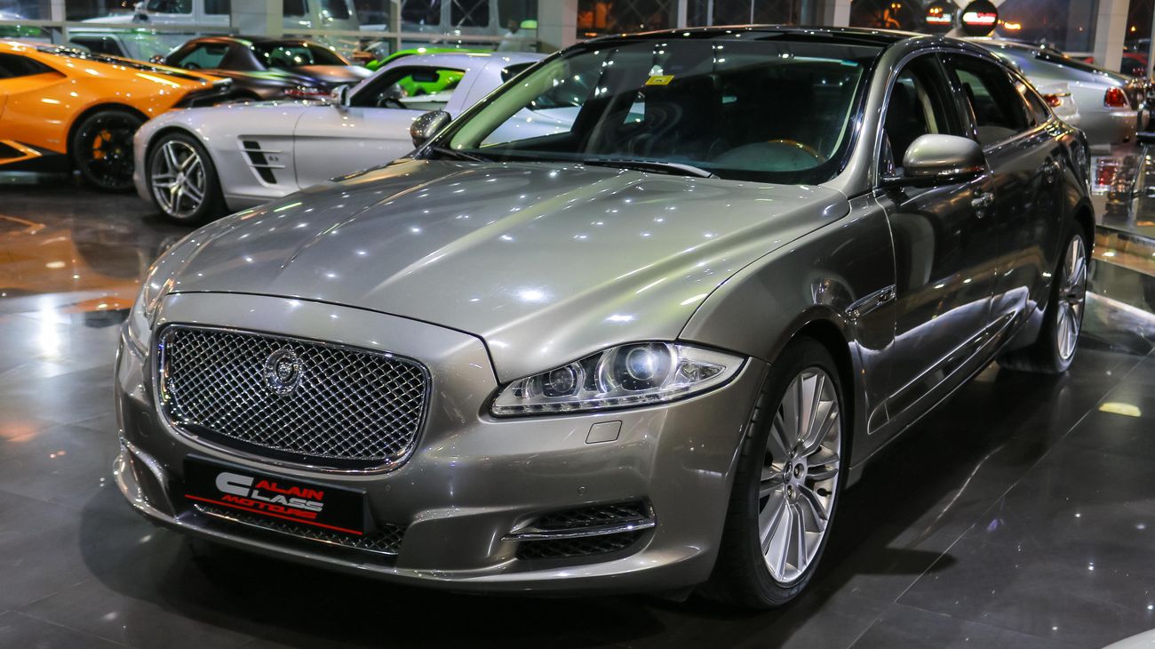 Jaguar XJ L