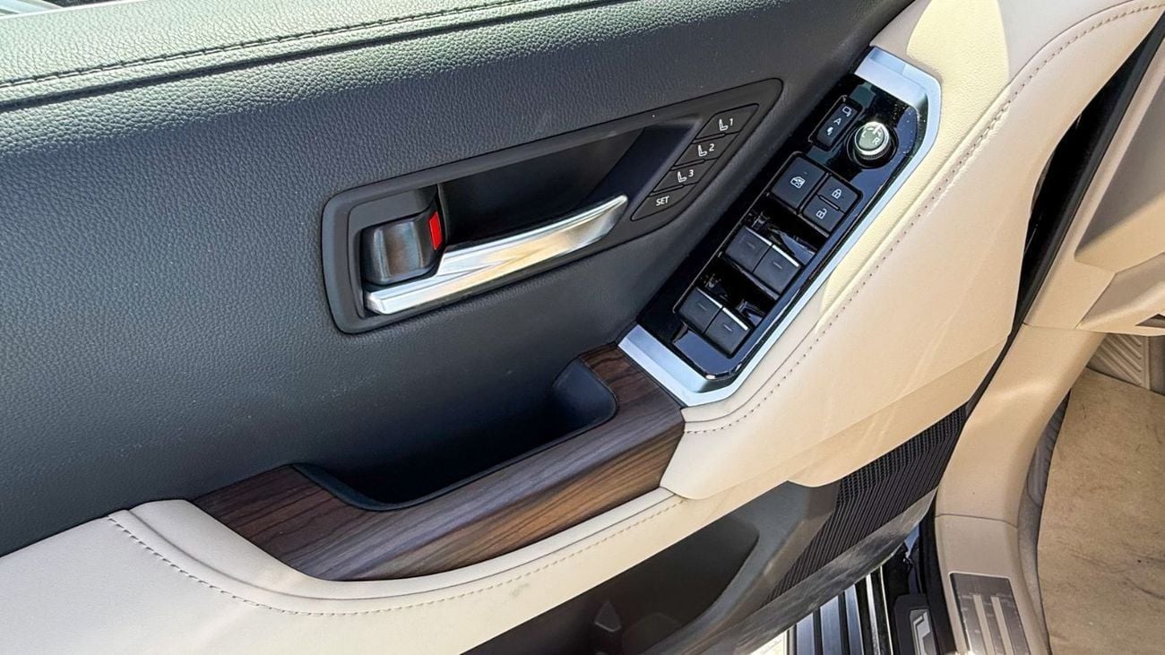 Toyota Land Cruiser VXR 4.0L TOYOTA LAND CRUISER - 2025