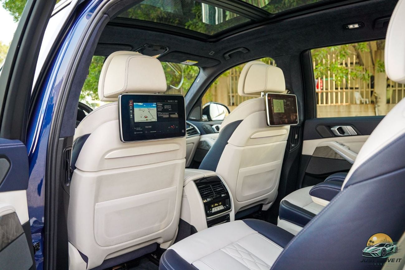 بي أم دبليو X7 50i M SPORT