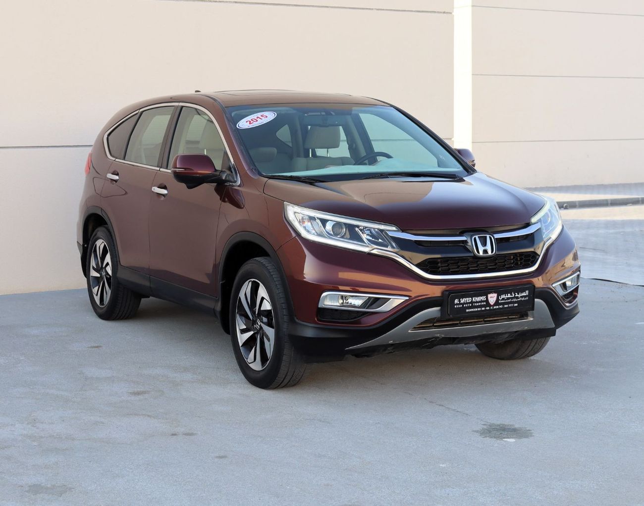 هوندا سي آر في LX خالية من الحوادث - خليجي - فتحة سقف - بحالة الوكالة من الداخل والخارج