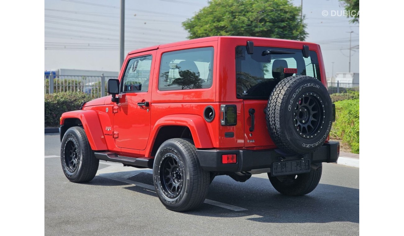 Jeep Wrangler SAHARA 2017 GCC LOW MILEAGE SINGLE OWNER WITH WARRANTY IN MINT CONDITION
