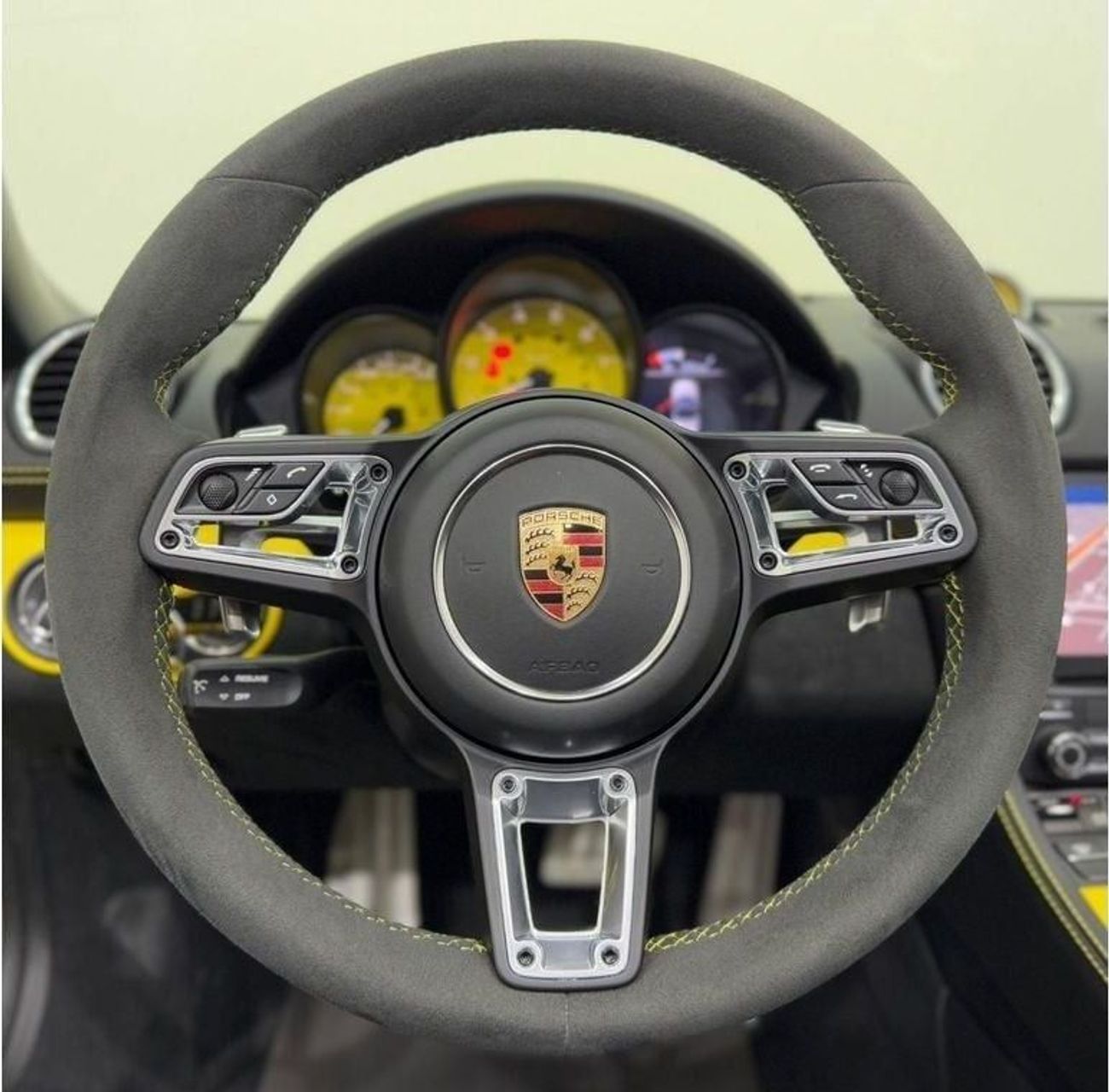 Porsche 718 Spyder RS 2023 Porsche 718 Spyder Cabriolet, March 28 Porsche Warranty, Full Porsche Service History, GCC