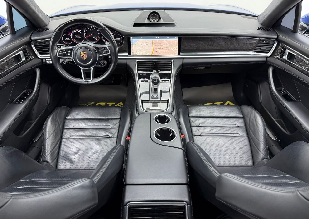 Porsche Panamera Turbo 4.0L RWD 2017 Porsche Panamera Turbo, Porsche Full Service History, Excellent Condition, GCC