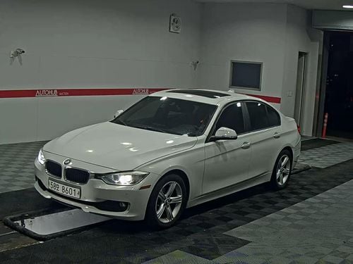 BMW 320i