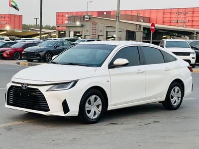 تويوتا يارس 1.5L E