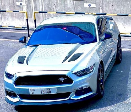 Ford Mustang GT Premium 5.0L V8