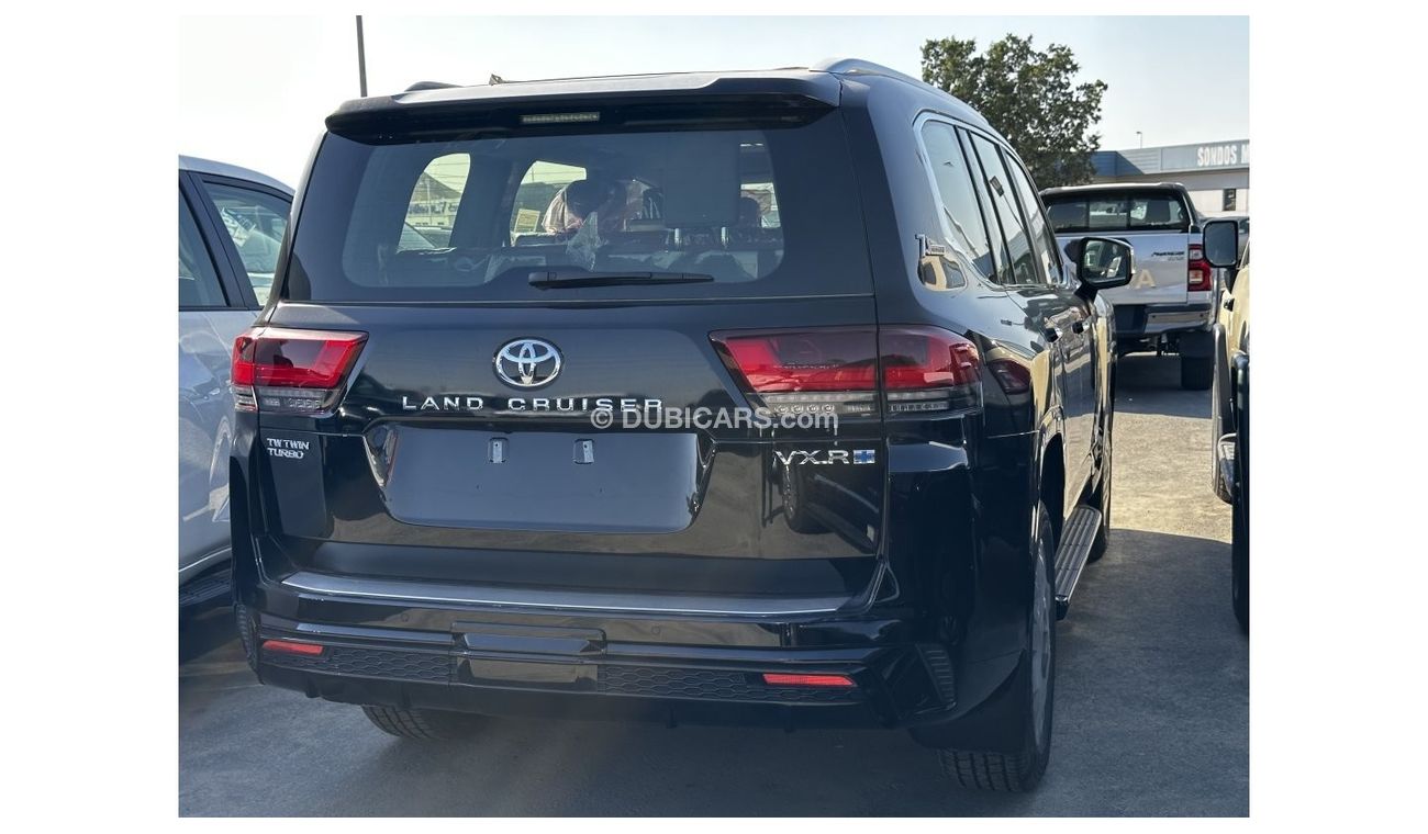 تويوتا لاند كروزر 300 VXR+ V6 3.3l Diesel Twin Turbo  Diesel Automatic Transmission