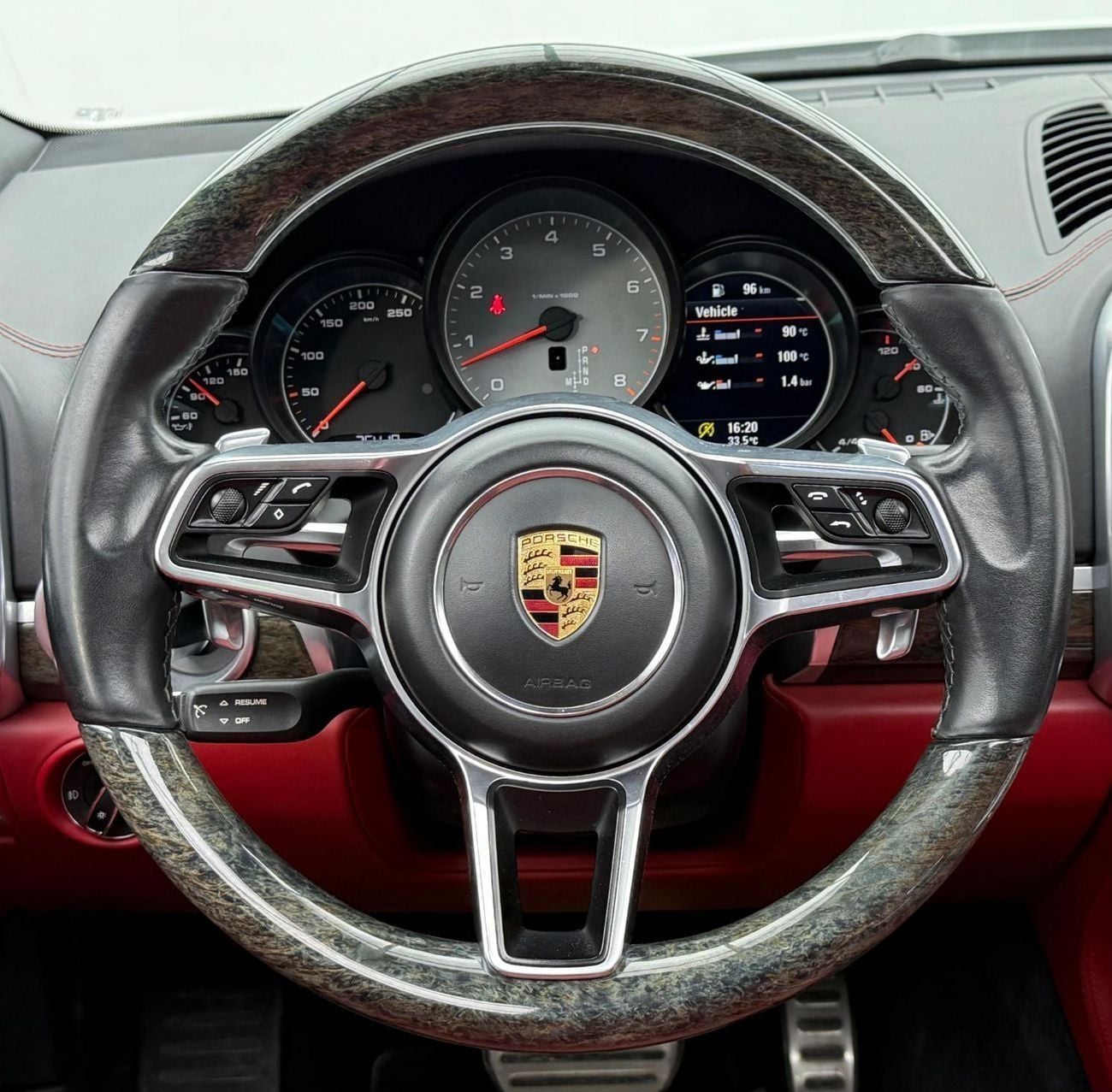 Porsche Cayenne 2016 Porsche Cayenne S, Service History, Fully Loaded, Excellent Condition, GCC