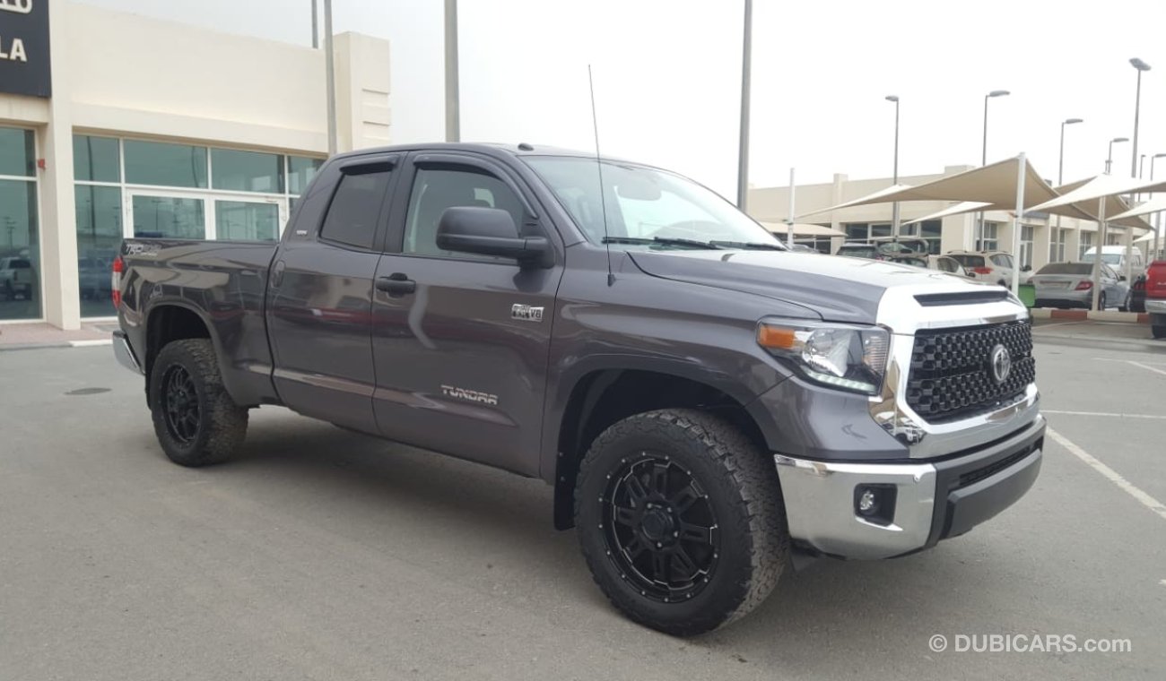 Toyota Tundra DOUBLE CAB 2017