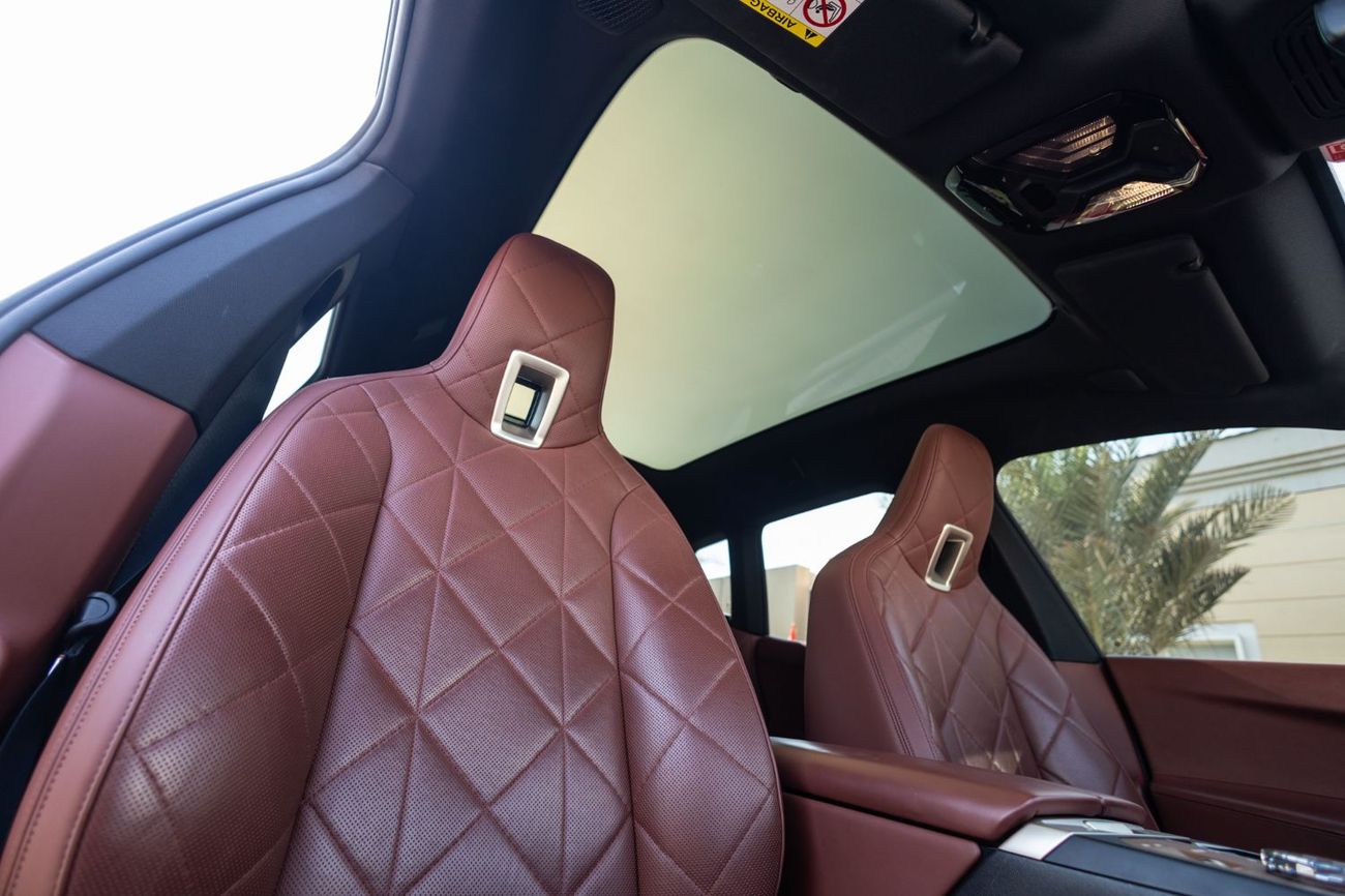 بي أم دبليو iX xDrive40