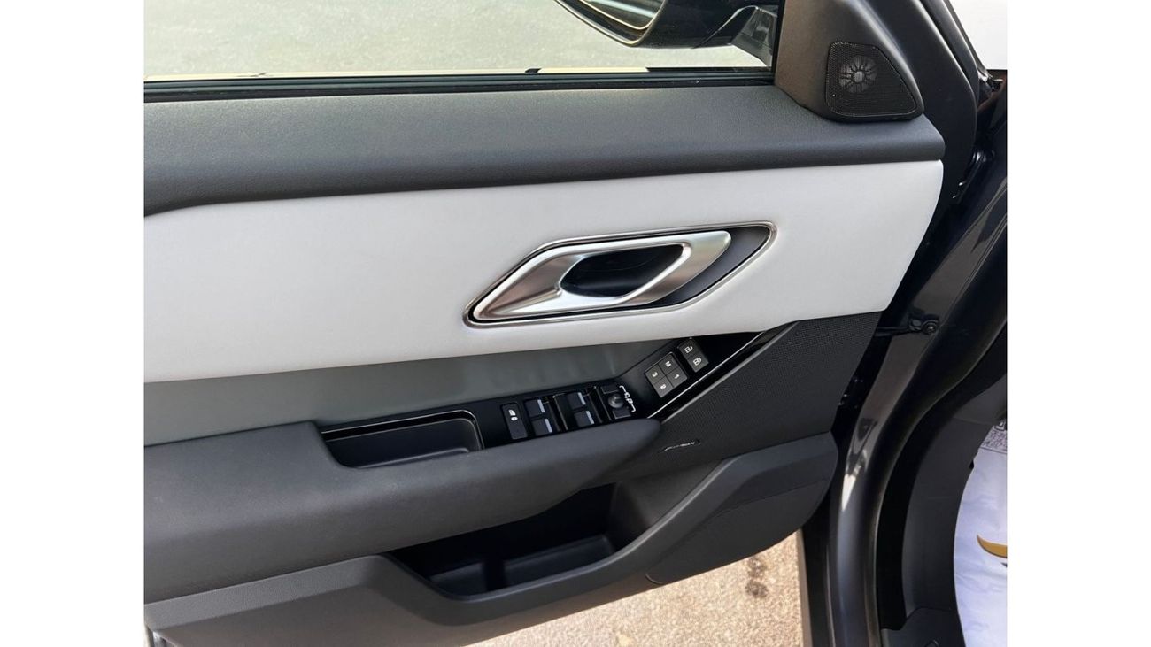 Land Rover Range Rover Velar Land Rover Range Rover Velar P250 S 2024MODEL YEAR VARESINE BLUE COLOR