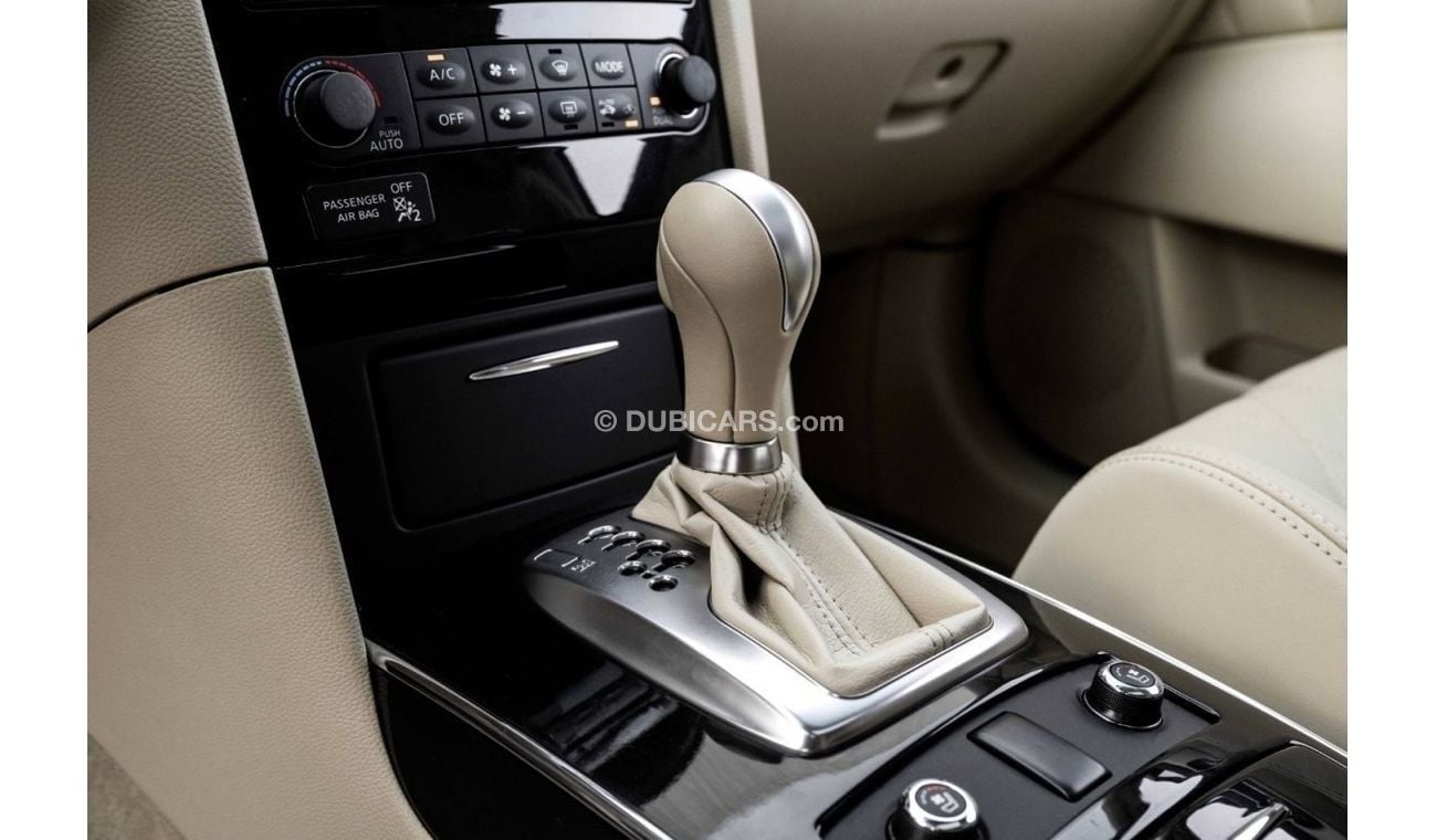 Infiniti QX70 | 2,115 P.M  | 0% Downpayment | Amazing Condition!