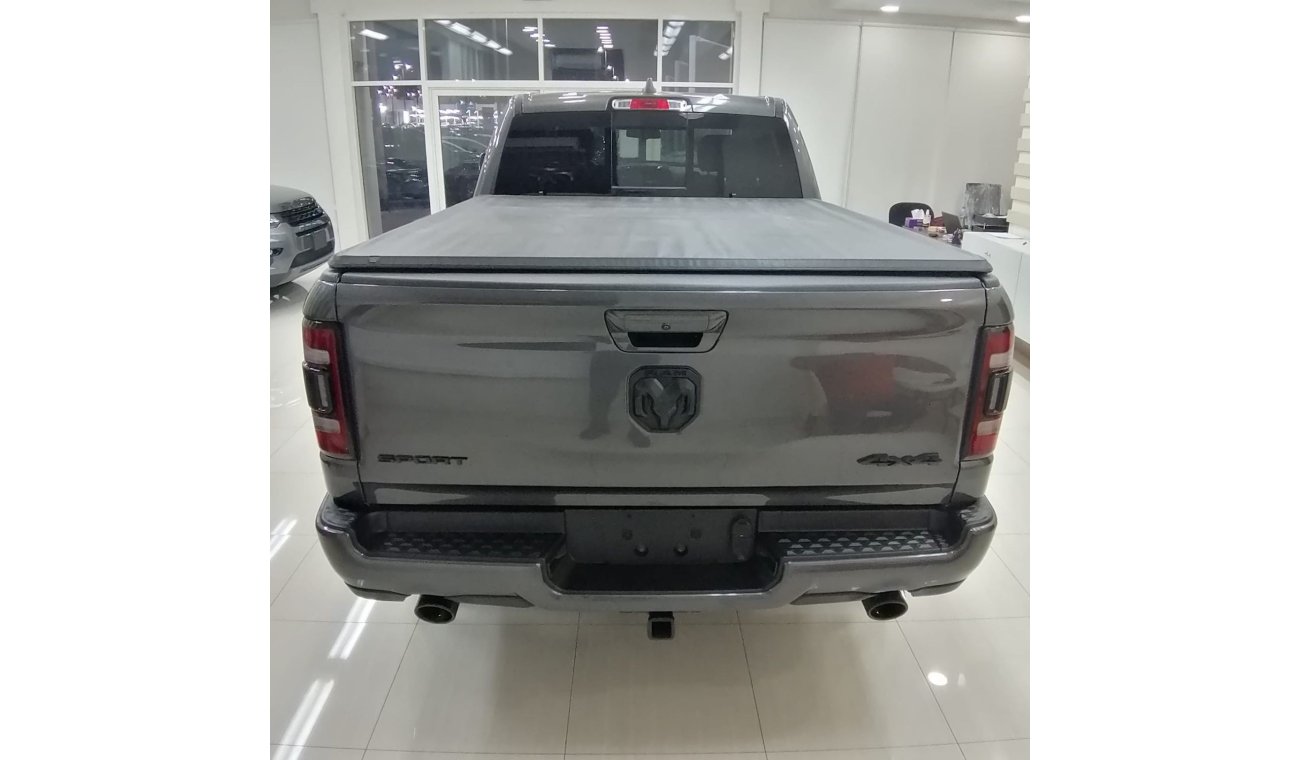 RAM 1500 Limited Crew Cab SPORT