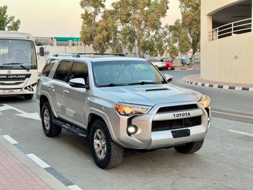 تويوتا Runner4 2016 TRD SUNROOF 4x4 FULL OPTION UAE PASS