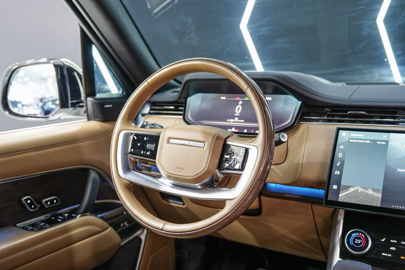 Land Rover Range Rover HSE P530 4.4L Vogue, Fixed Side Steps, Panoramic Roof, Dealer Warranty Till 09/04/2028!!