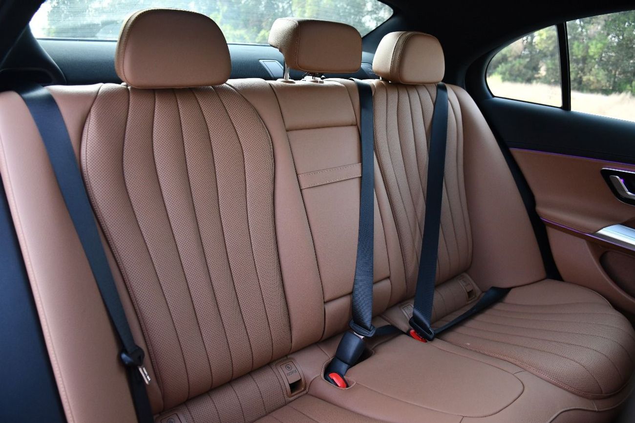 مرسيدس بنز E200 MERCEDES E200 2026 0KM BLACK  TAN