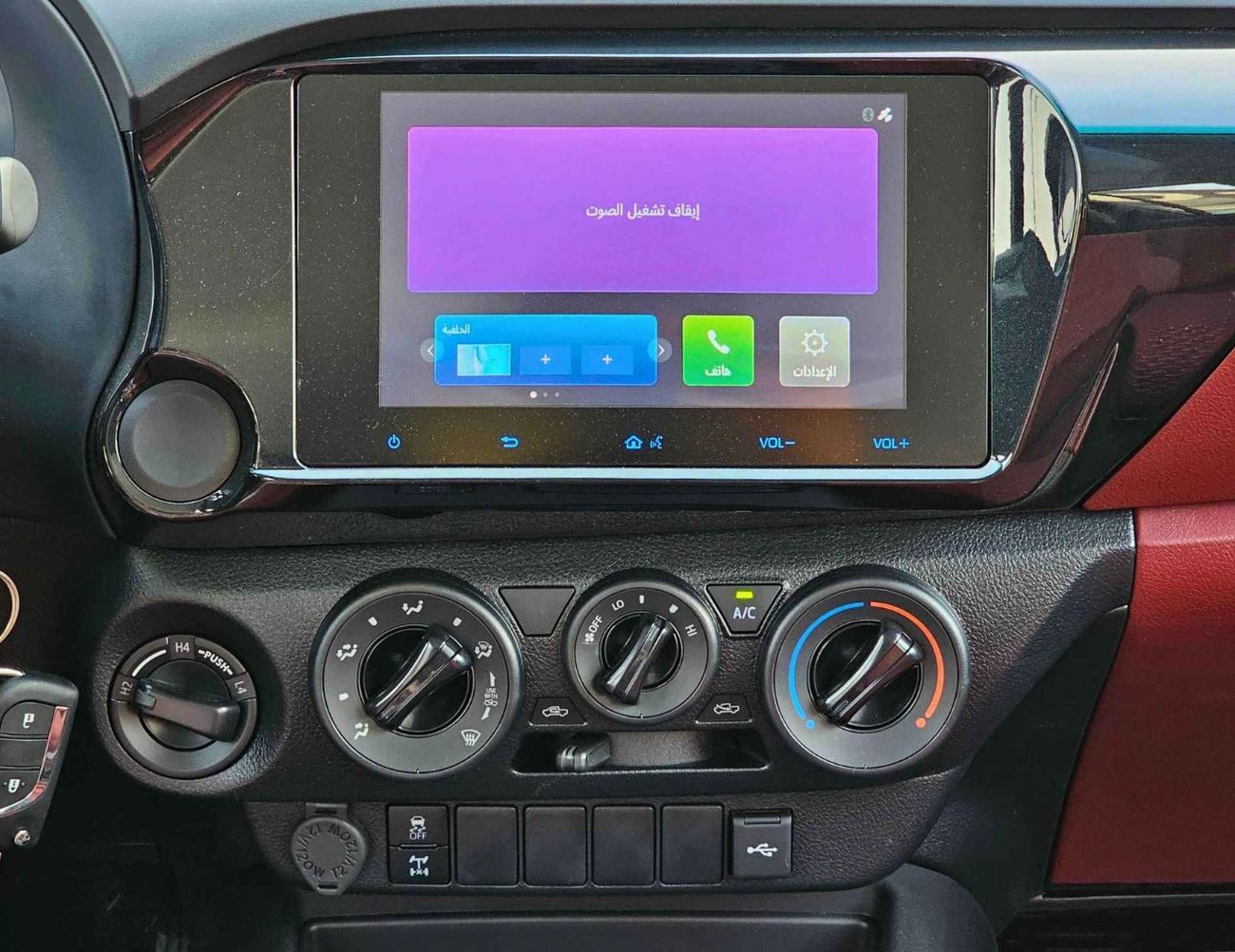 تويوتا هيلوكس DLX WIDE BODY / DOUBLE CABIN / 2.4L DIESEL A/T / CHROME HANDLE & BUMPERS (CODE # HDWAB)