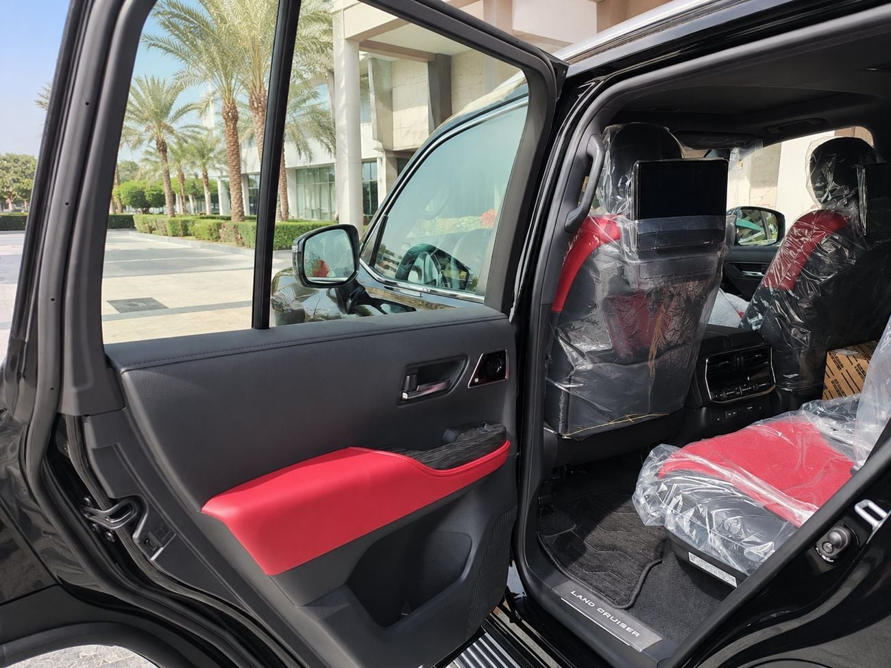 تويوتا لاند كروزر VXR 2026 Toyota Land Cruiser LC300 | 3.5L Twin Turbo | Full Option | Export Ready