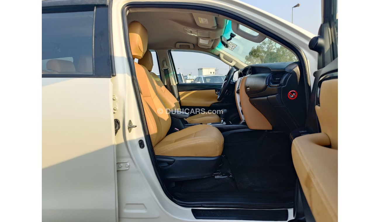تويوتا فورتونر 2.7L PETROL WHITE 2020 ( LOT # 788)