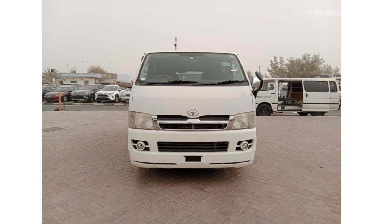 تويوتا هاياس TOYOTA HIACE VAN RIGHT HAND DRIVE  (PM1592)