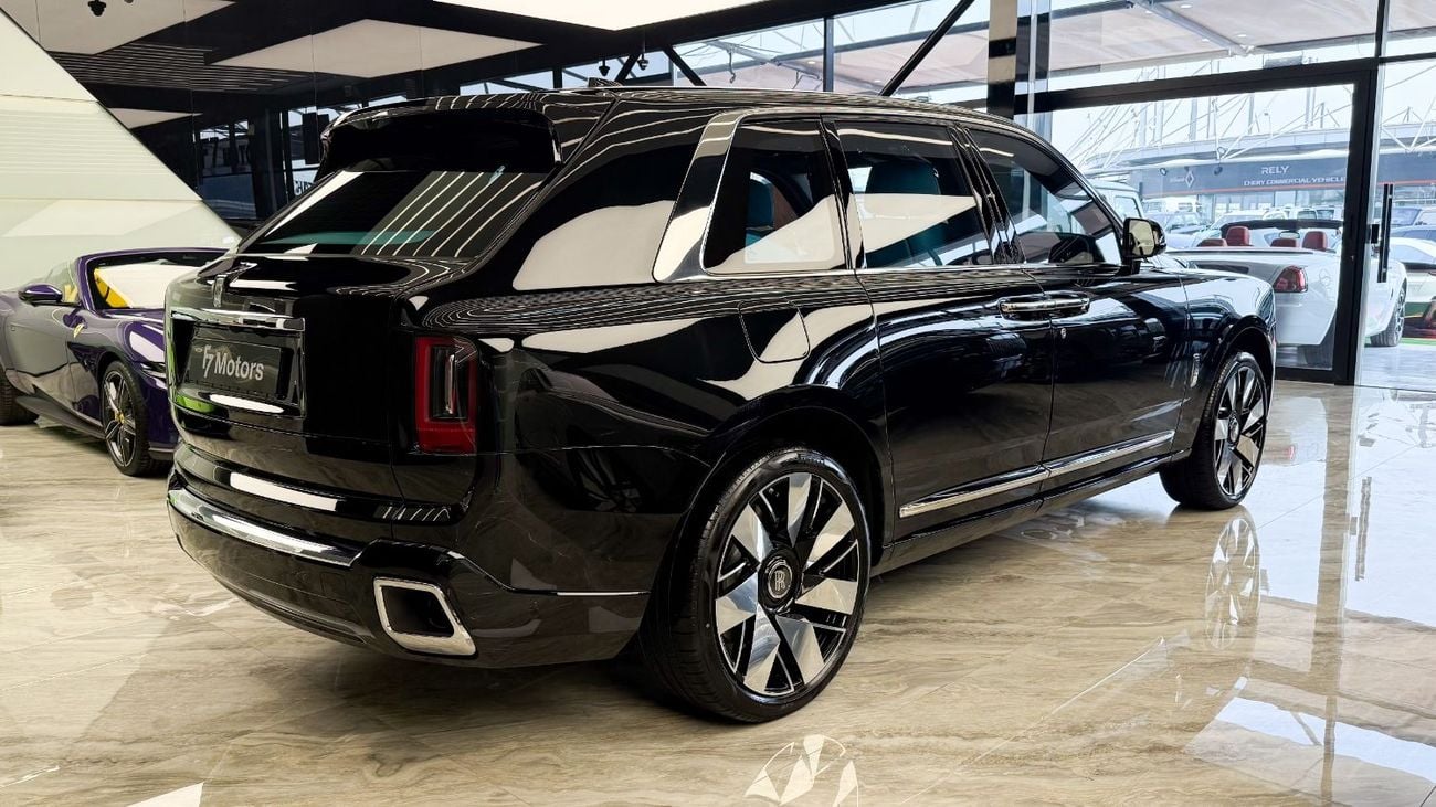 رولز رويس كولينان Rolls Royce Cullinan - Silver Badge - 2026