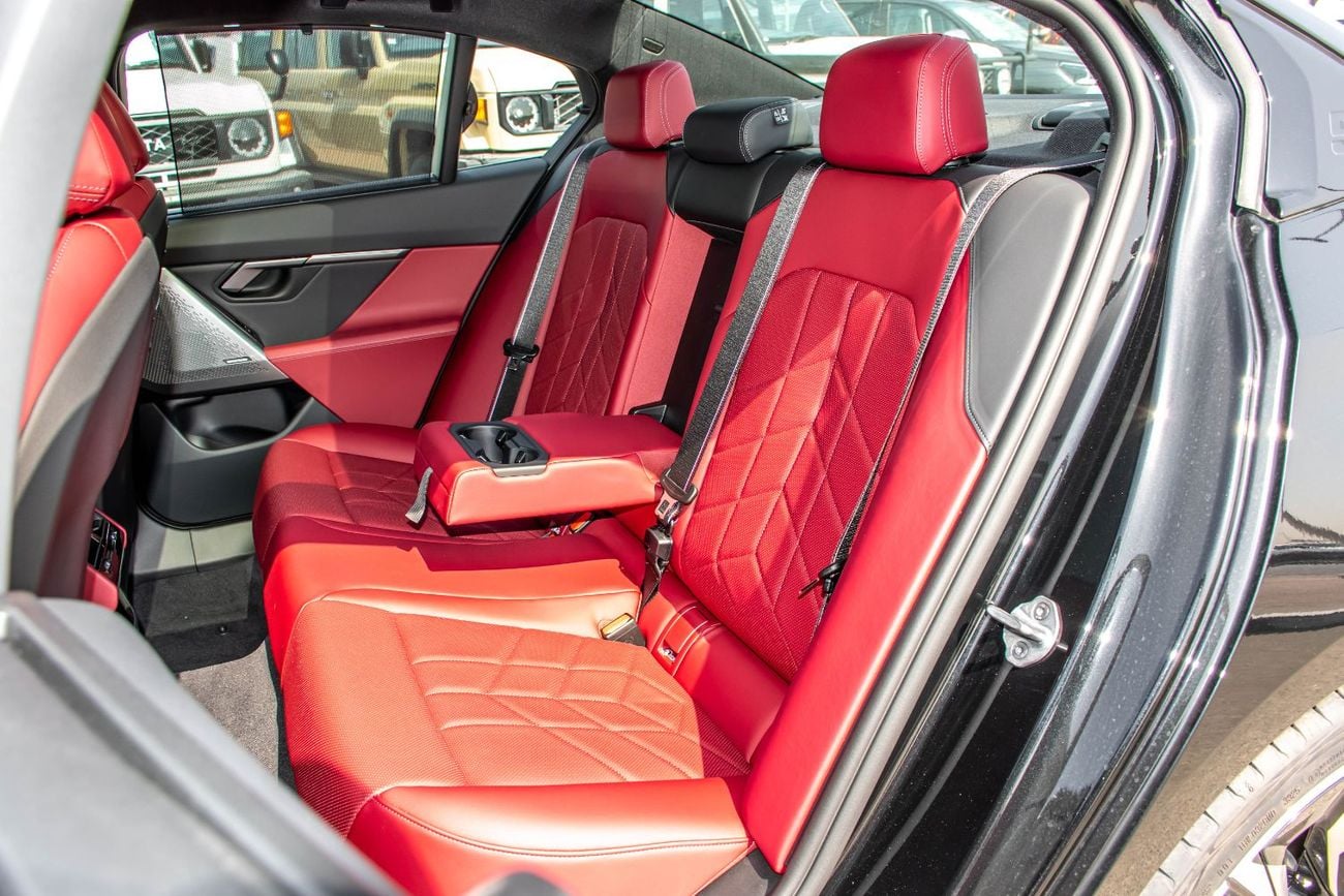 BMW 530i BMW 530i M SPORT SEDAN