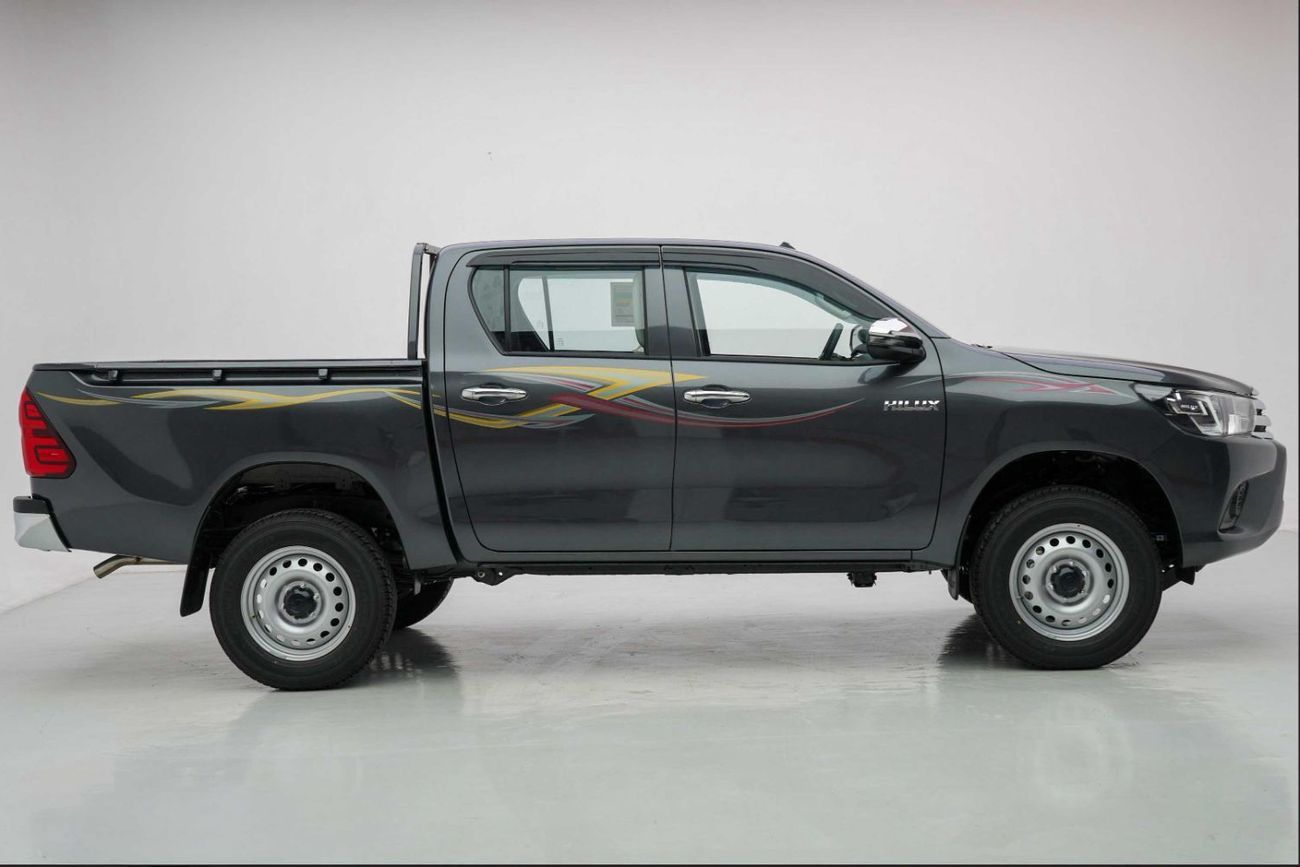 Toyota Hilux 2.4L 4X4 D/C STD(i) M/T DIESEL