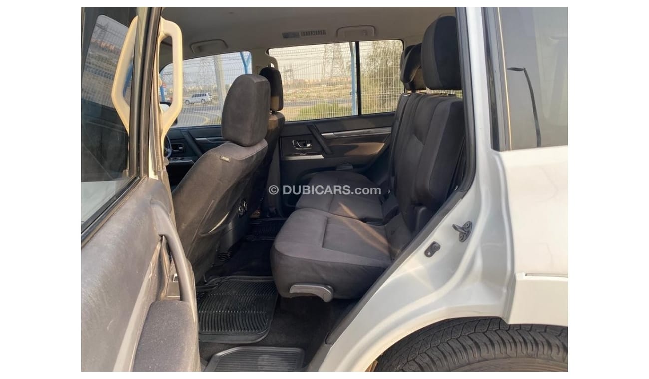 ميتسوبيشي باجيرو