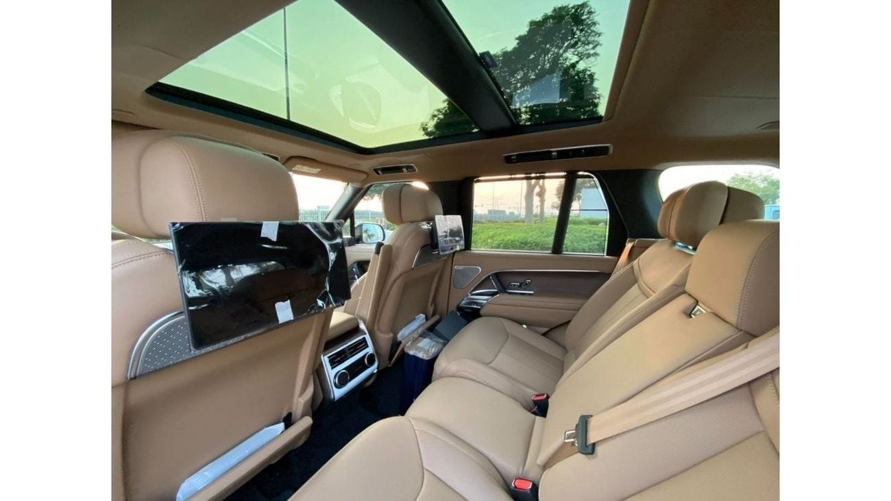 Land Rover Range Rover GCC SPEC UNDER WARRANTY AND SERVICE