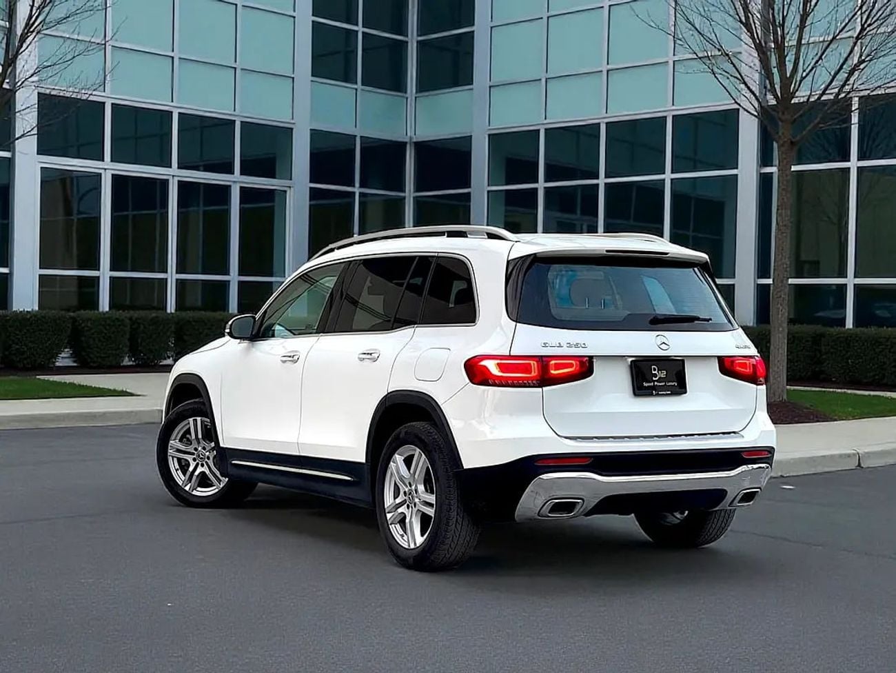 مرسيدس بنز GLB 1,560 PM | MERCEDES GLB250 4MATIC| | ORIGINAL PAINT | LOW MILEAGE| 0% DOWNPAYMENT