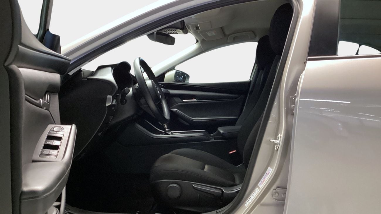 Mazda 3 2.0 SELECT AUTO | Guaranteed Warranty | 0 Down Payment